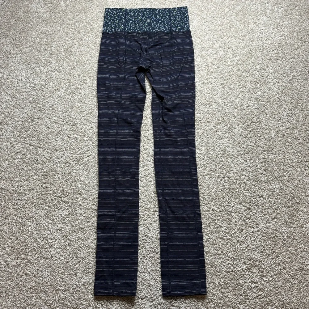 Lululemon Skinny Groove Pant II (Roll Down)